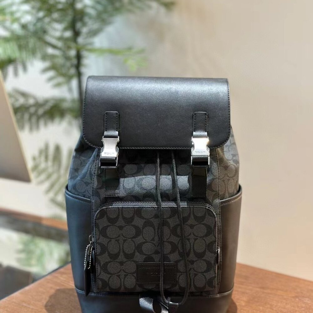 COACH backpack - Picture 10 of 10